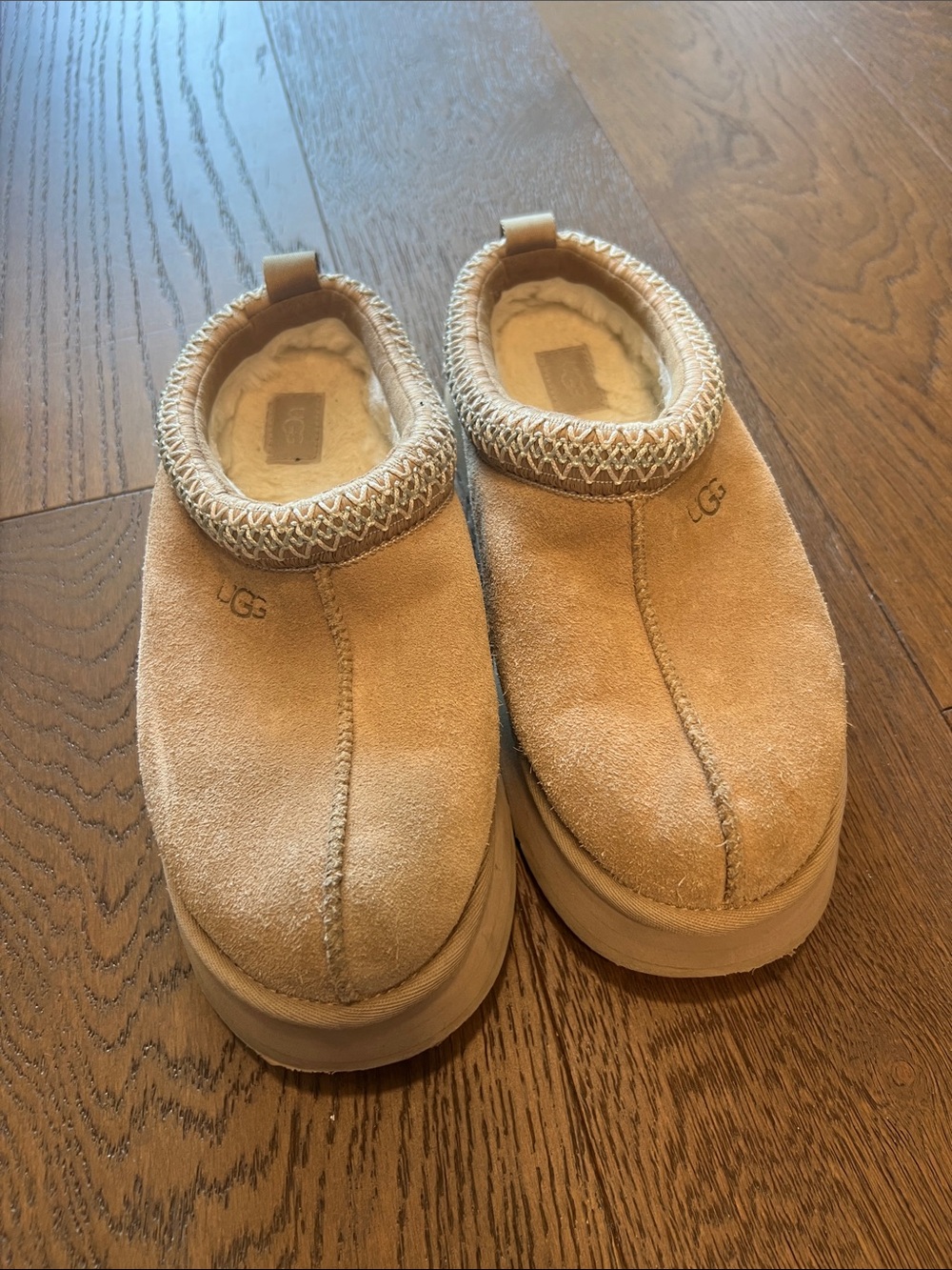 UGG Womens Slip-On Suede Slippers in Chestnut Tan